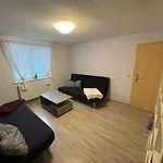 Grosses Haus Bei Rostock Luesewitzer Krug Bis 10 Personen 度假居 *