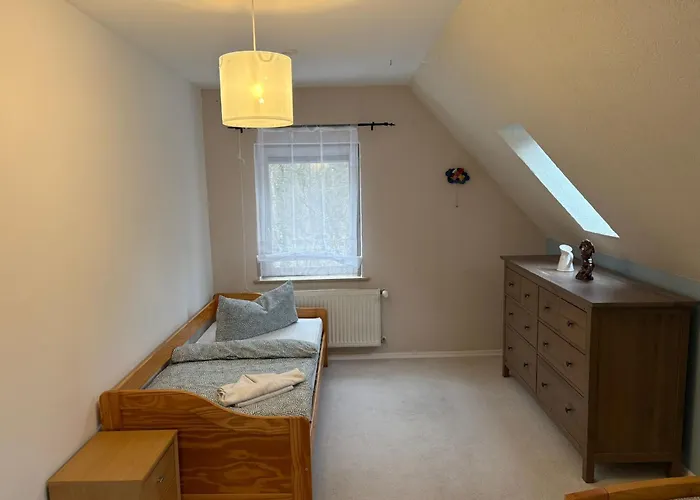 Grosses Haus Bei Rostock Luesewitzer Krug Bis 10 Personen