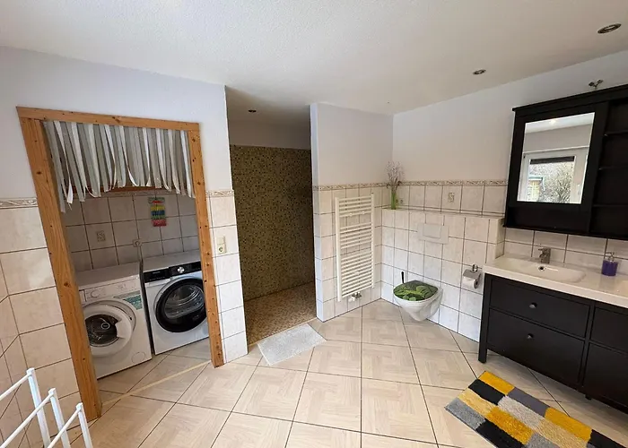 Grosses Haus Bei Rostock Luesewitzer Krug Bis 10 Personen *