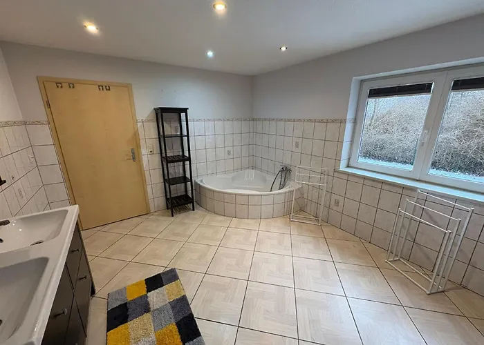 בית נופש Grosses Haus Bei Rostock Luesewitzer Krug Bis 10 Personen Sanitz